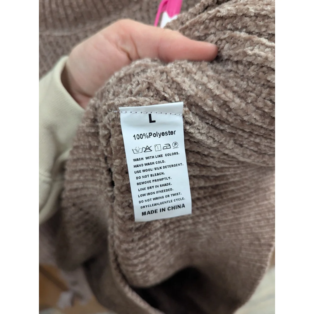 Bow tie accent sleeve sweater, size L